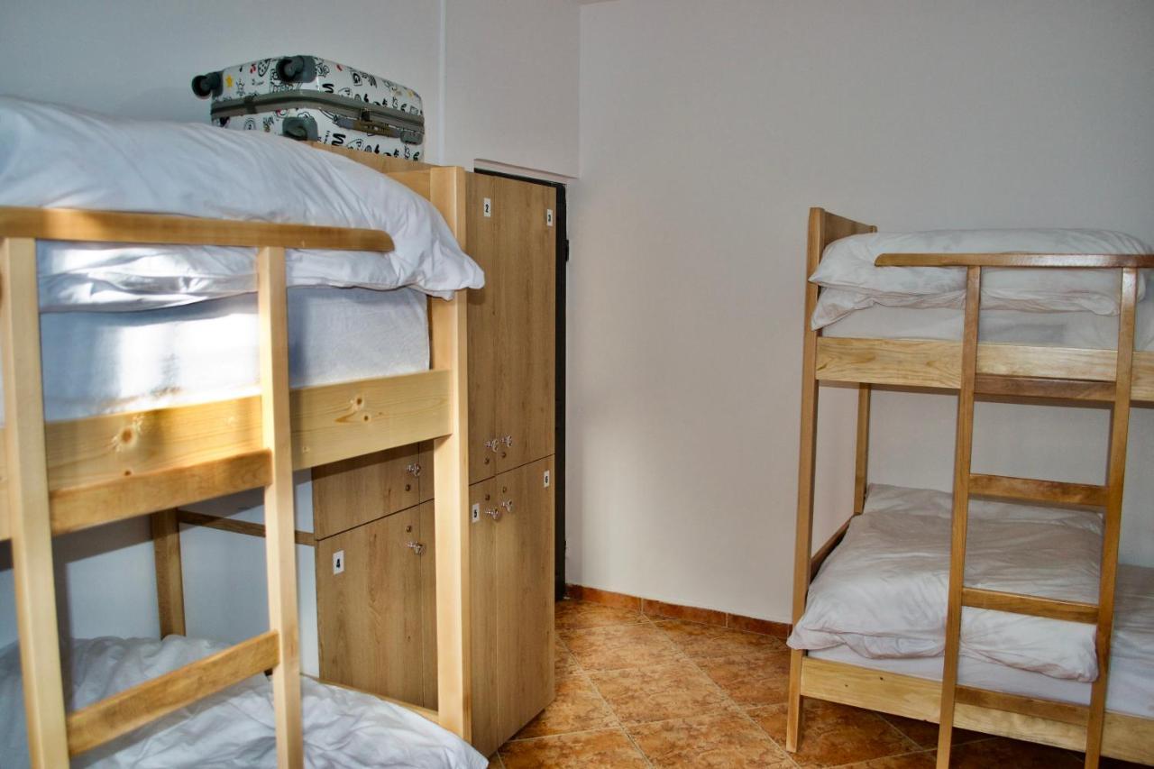 Me & You Hostel Tirana Kültér fotó