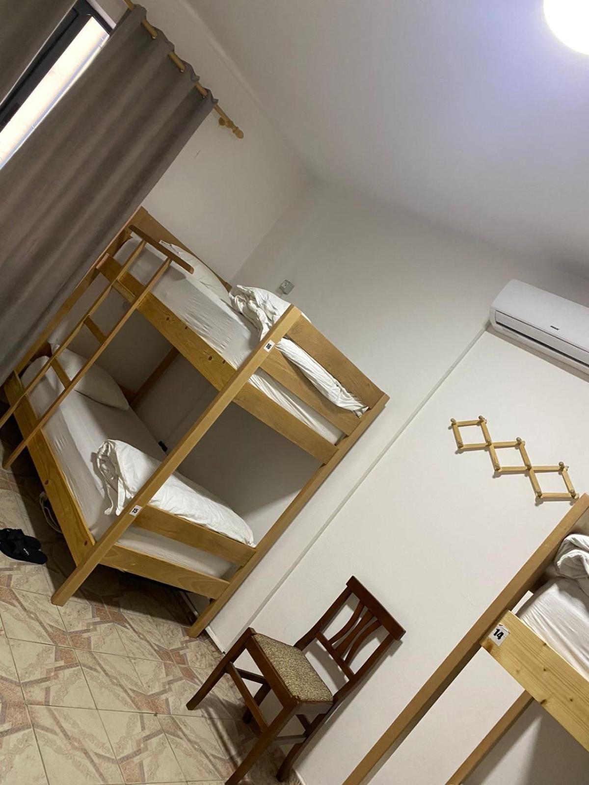 Me & You Hostel Tirana Kültér fotó